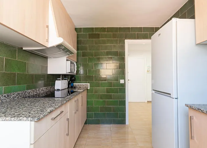 New Borodin Family Ab リョレート・デ・マル